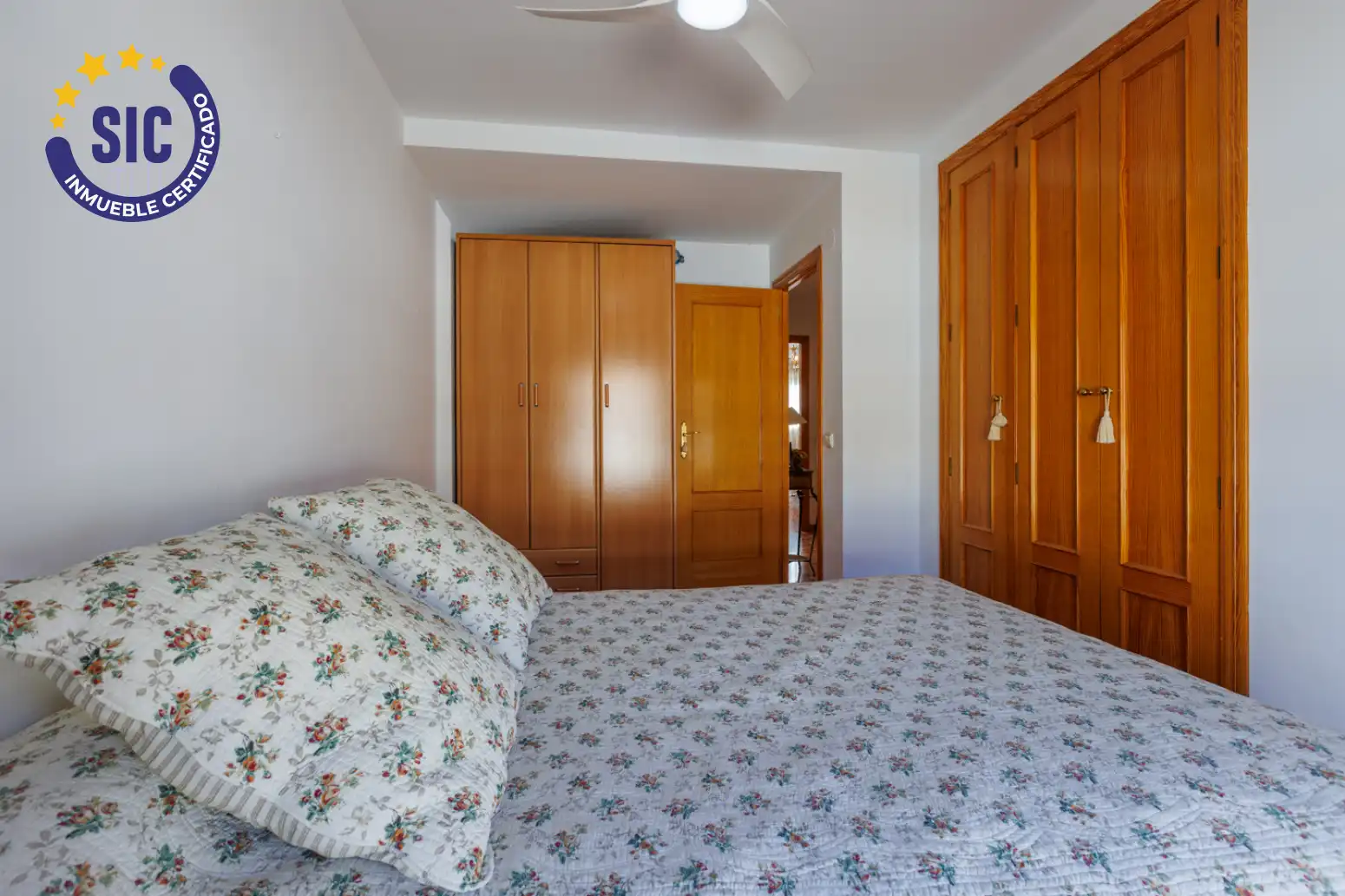 Dormitori de Casa o xalet en venda en L'Alcúdia de Crespins amb Aire condicionat, Terrassa i Balcó