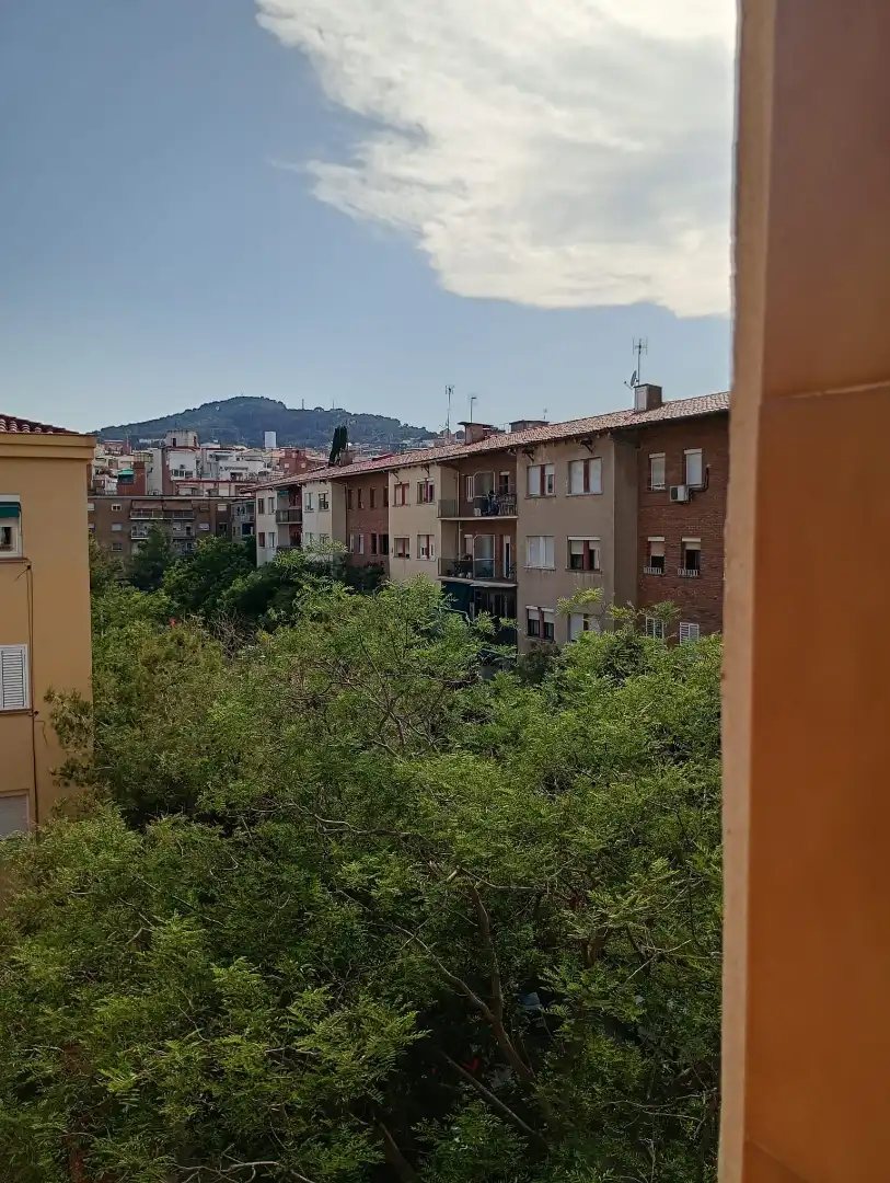 Vista exterior de Piso en venta en Barcelona con Aire acondicionado, Calefacción y Balcón