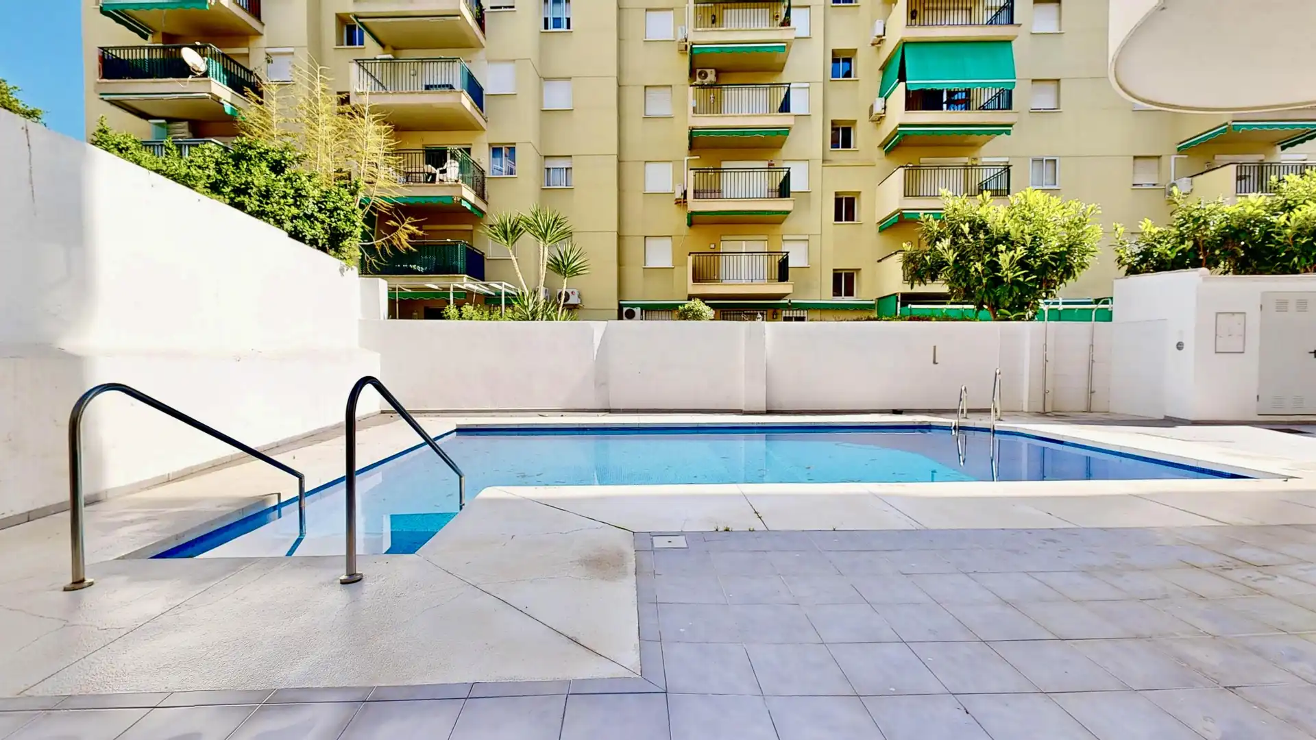 Swimming pool of Apartments for sale in Fuengirola  with Parquet flooring and Balcony