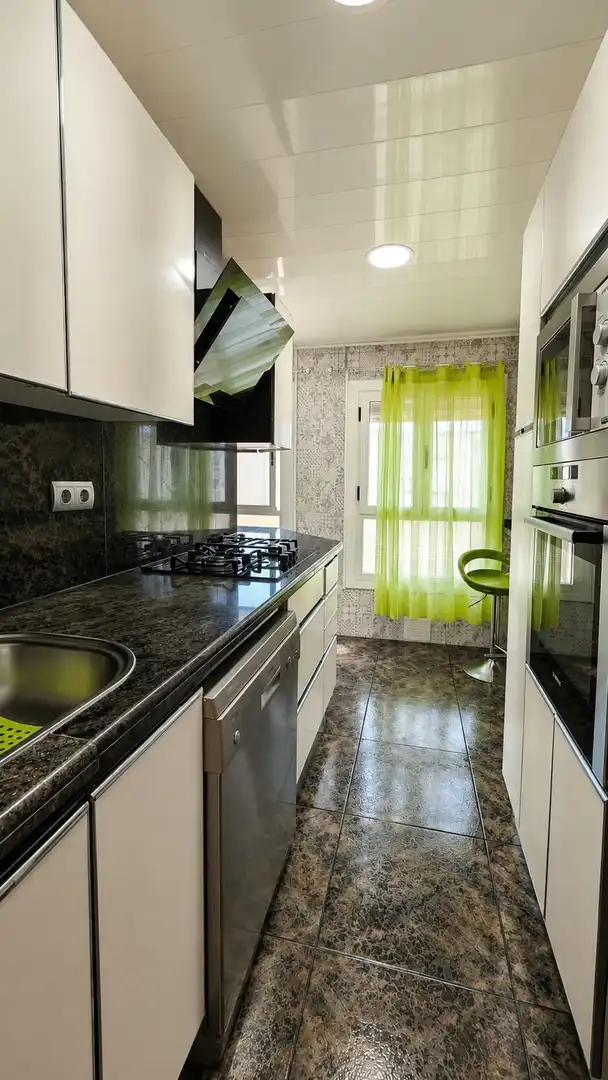 Cocina de Piso de alquiler en Cerdanyola del Vallès con Calefacción, Amueblado y Balcón