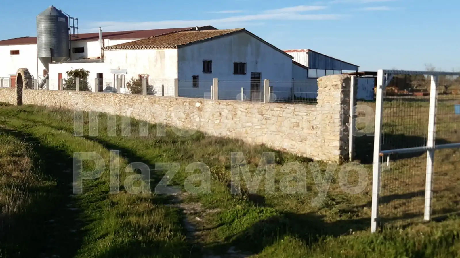 Terreny industrial en venda en El Manzano 