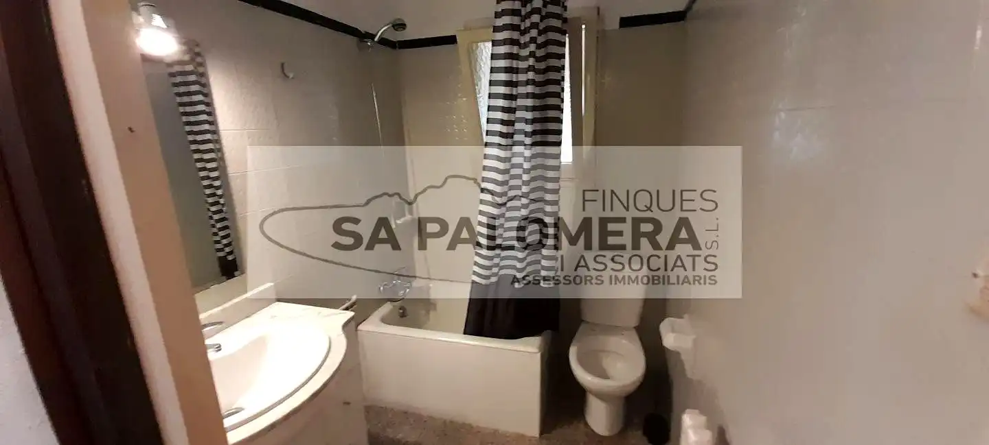 Bathroom of Houses for sale in Blanes  with Heating, Private garden and Parquet flooring
