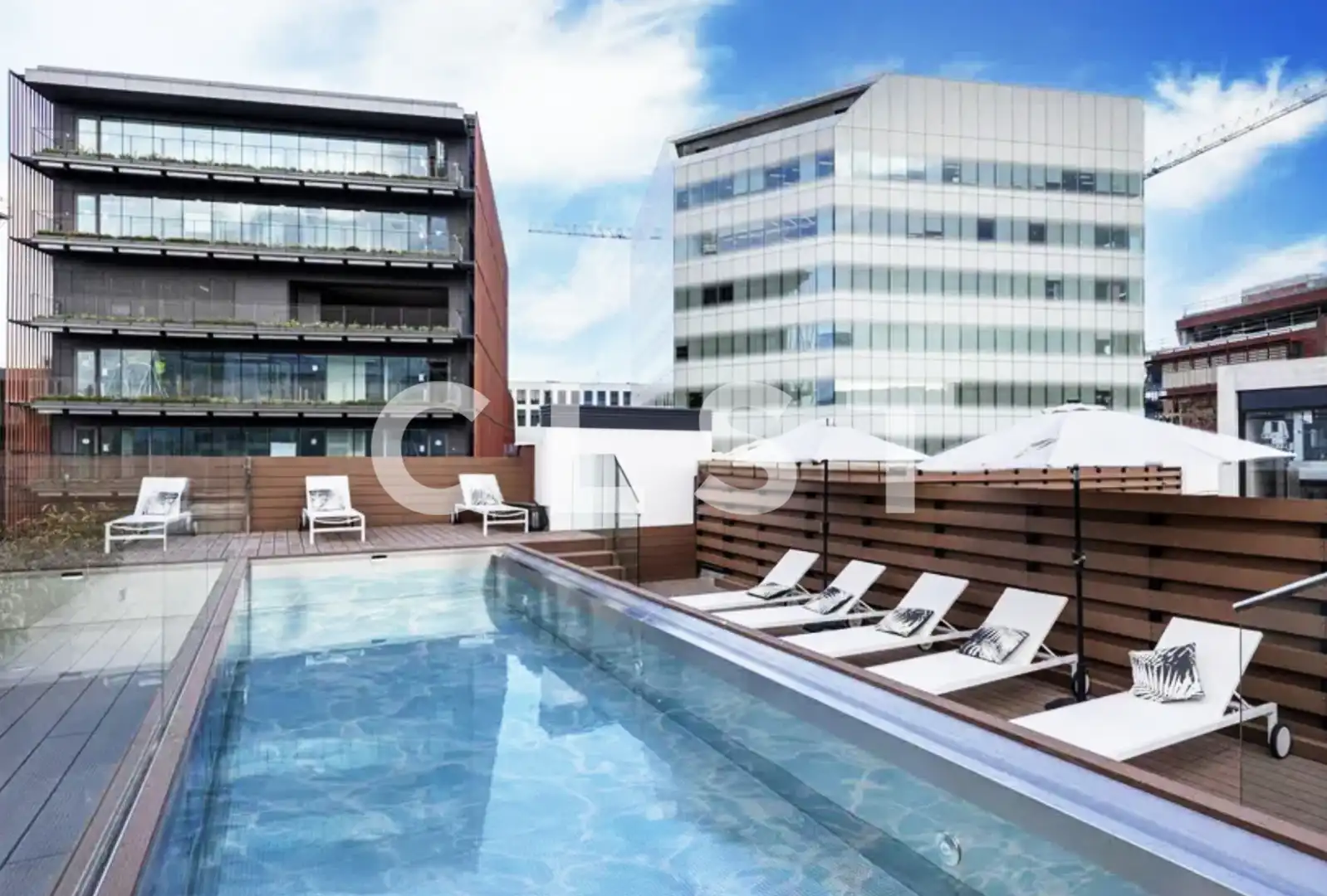 Piscina de Planta baja en venta en Barcelona con Aire acondicionado, Calefacción y Jardín privado