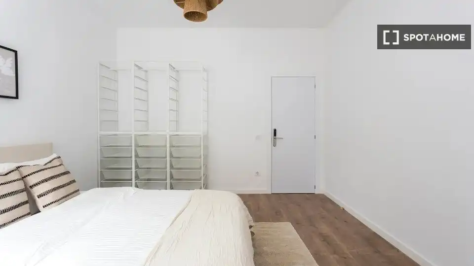 Bedroom of Flat for rent in Barcelona  with Air Conditioner, Heating and Furnished
