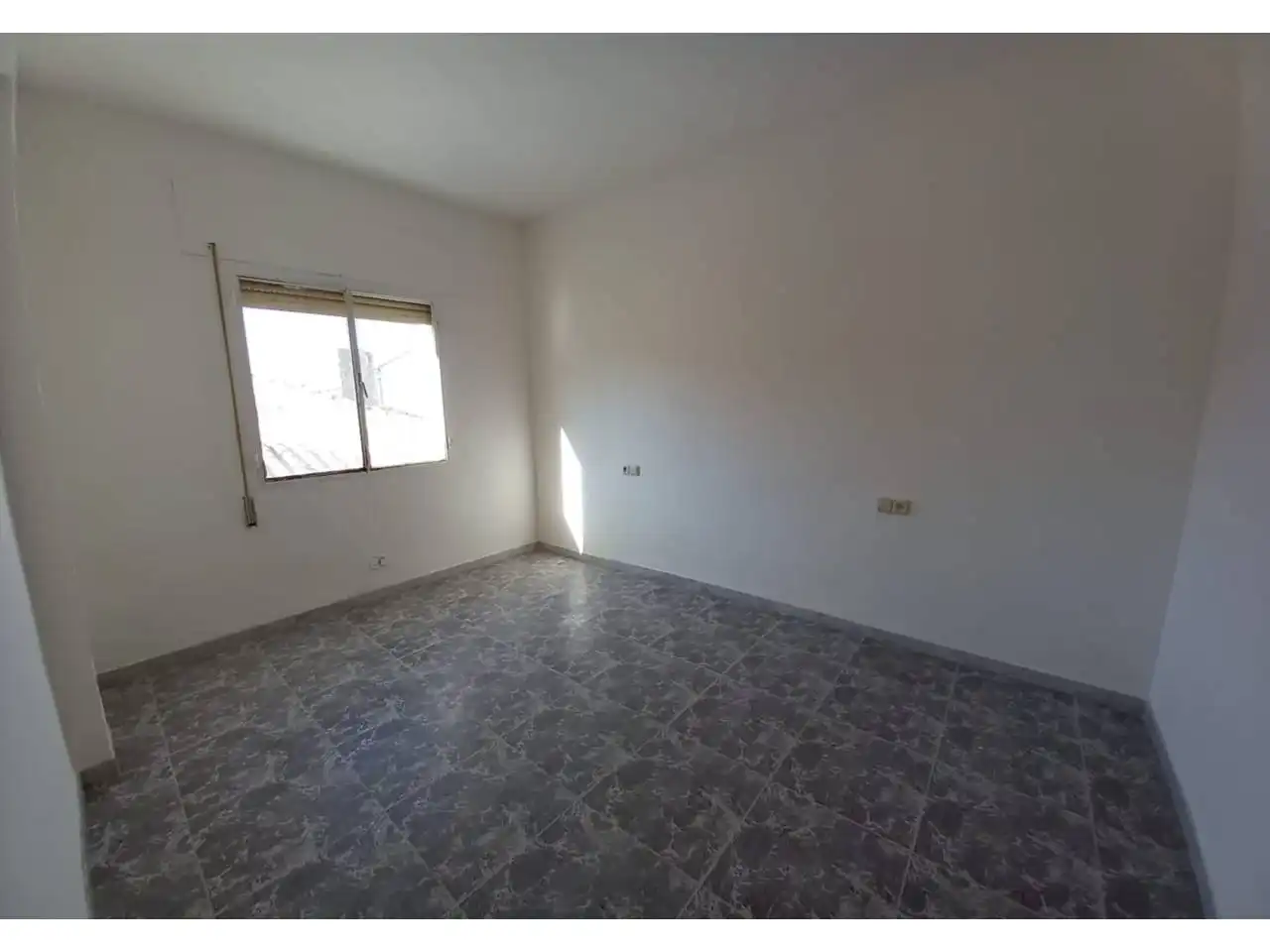 Wohnung zum Verkauf in Baza mit Terrasse