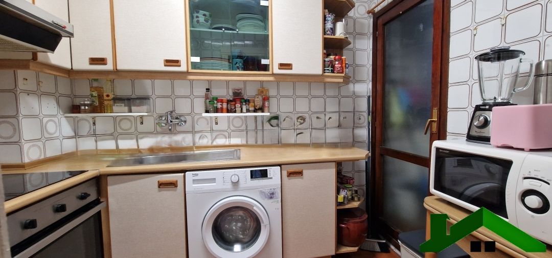Cuina de Apartament en venda en Bilbao  amb Calefacció i Balcó