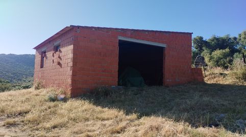 Parcela Burguillos. Fácil acceso. Agua. Nave de apero
