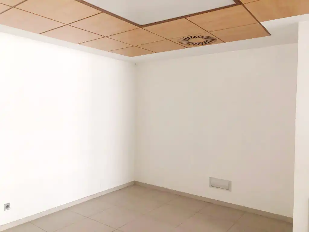 Local comercial de lloguer a Avenida de Valladolid, imagen 12