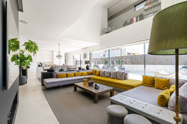 Casa-chalet en Alquiler en Valdecabañas