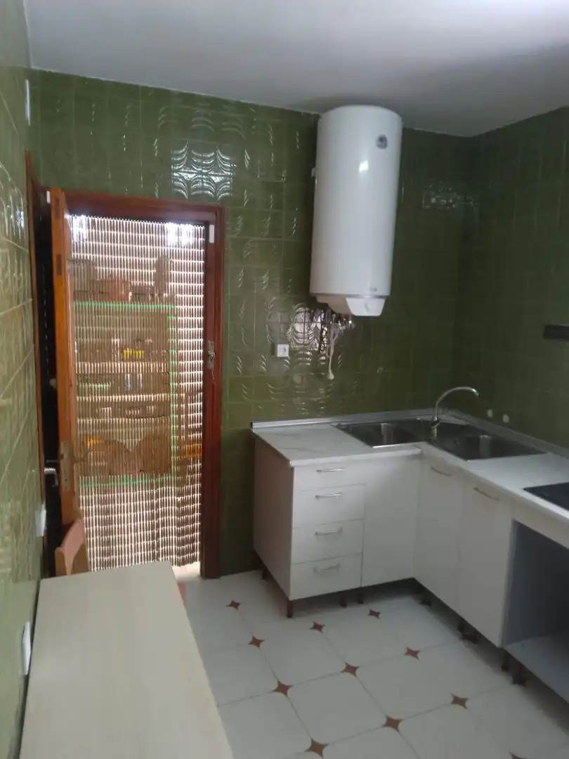 Küche von Wohnung zur Miete in La Puebla de Montalbán mit Klimaanlage, Heizung und Terrasse