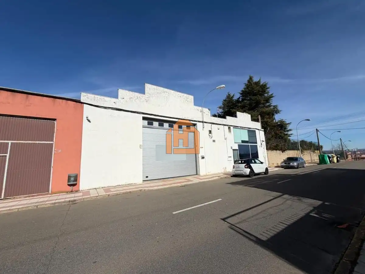 Nau industrial de lloguer a Camino De La Cruz 40 24010 Leon, imagen 18