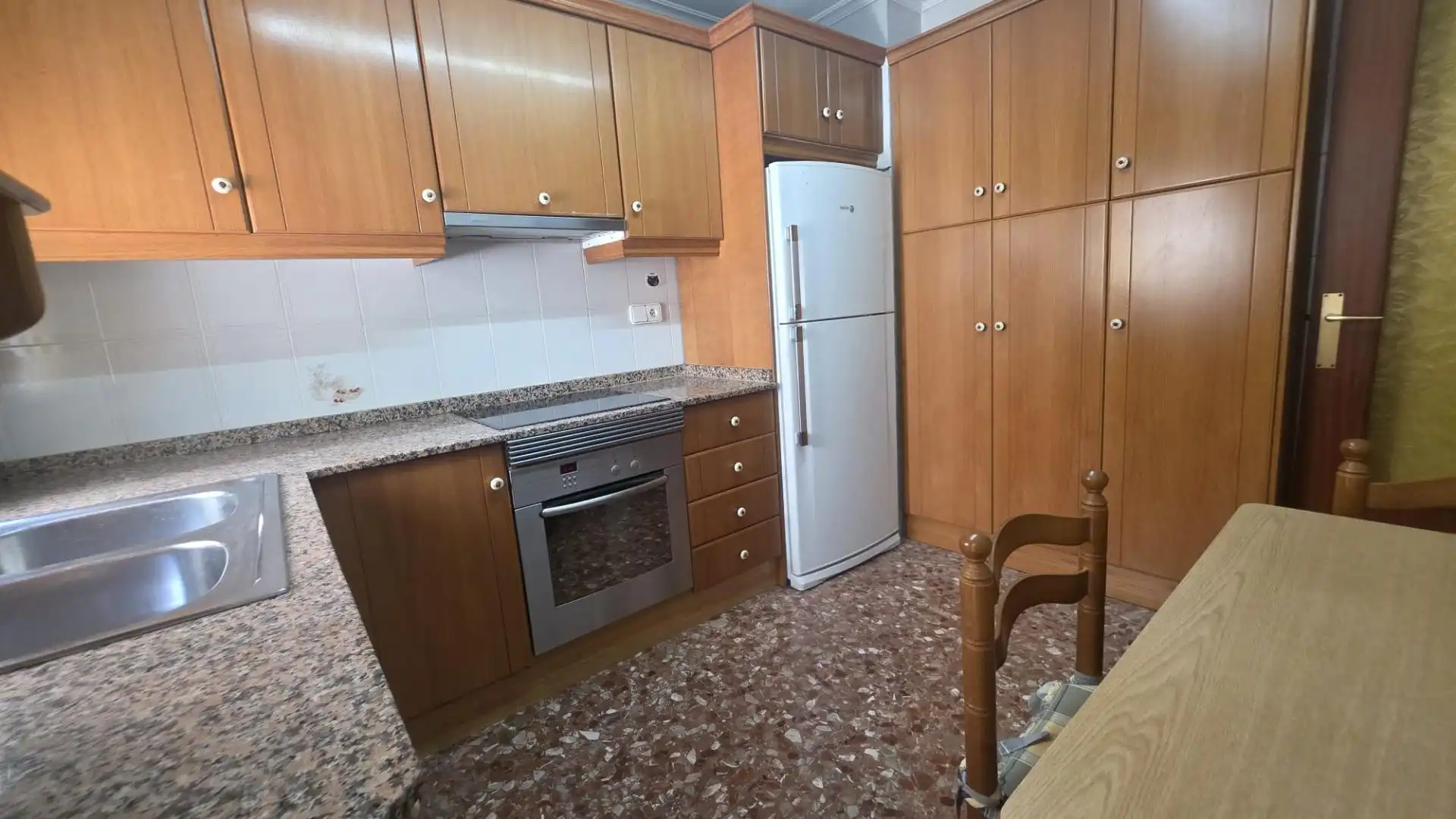 Cuina de Pis de lloguer en Elche / Elx amb Moblat i Balcó