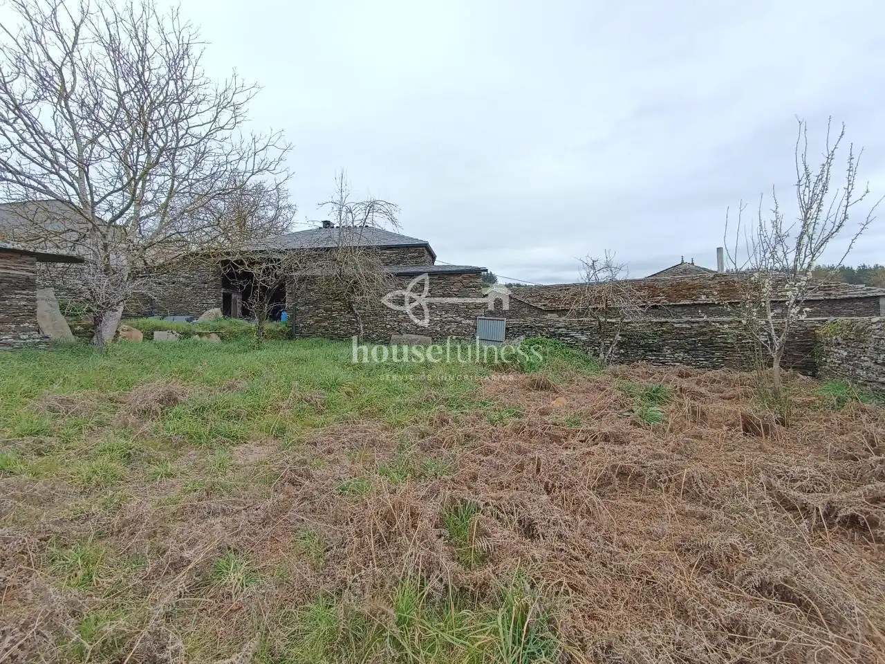 Finca rústica en venta en Lugo con Calefacción y Jardín privado