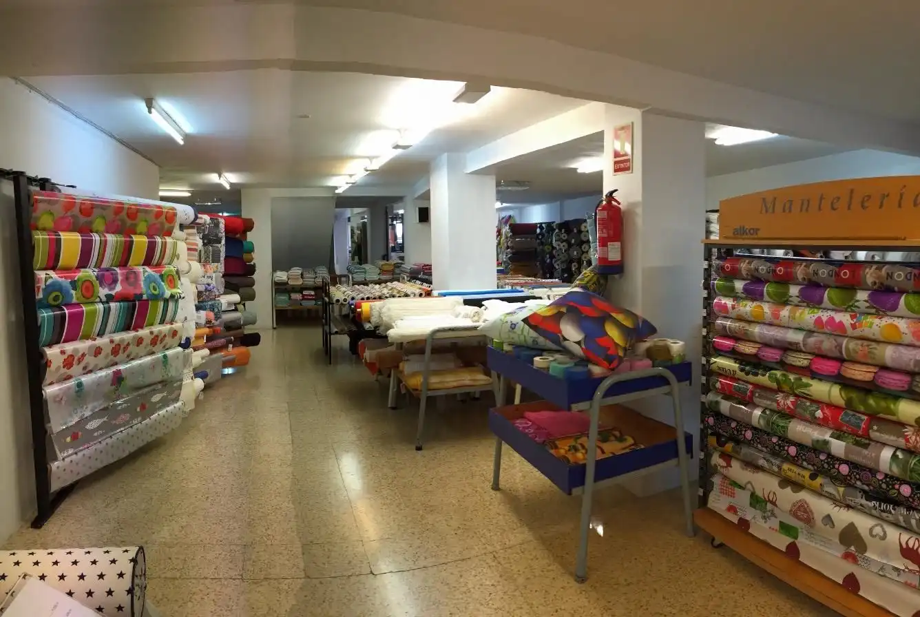 Commercial properties for sale in Valladolid  with Air Conditioner and Heating