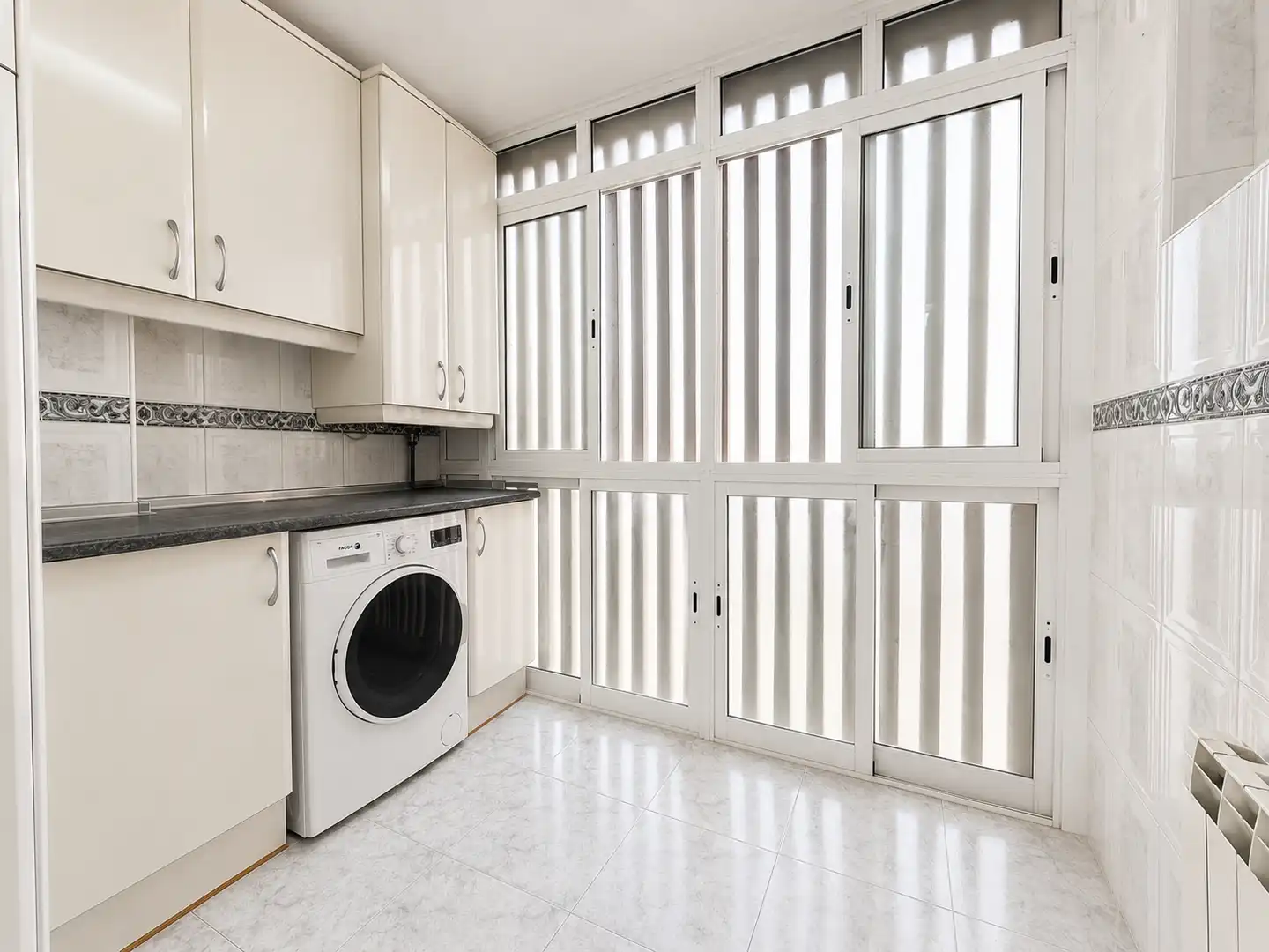 Balcony of Flat for sale in Coslada  with Air Conditioner and Heating