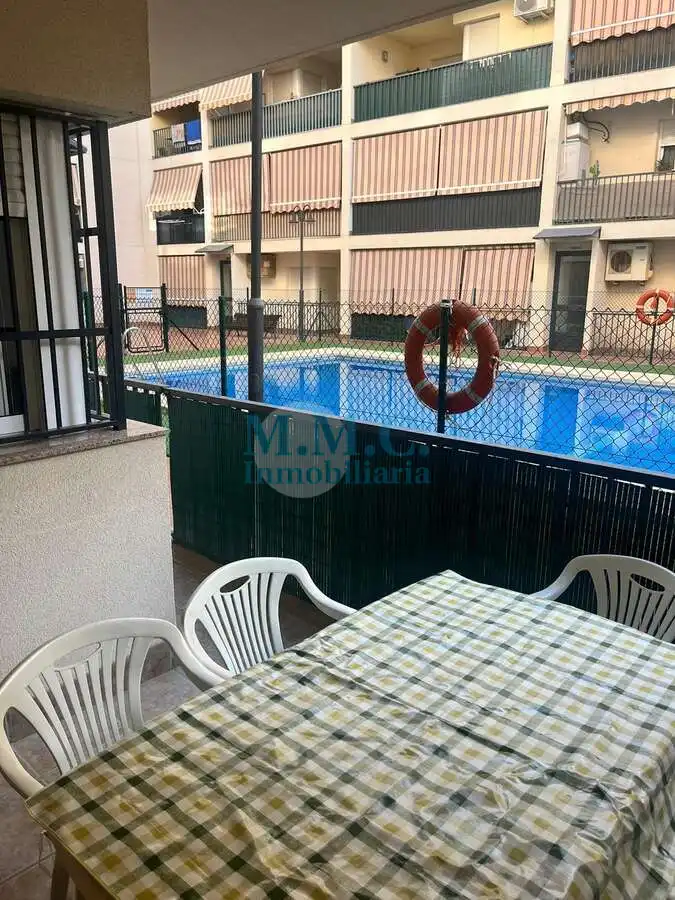 Piscina de Piso en venta en Roquetas de Mar con Aire acondicionado, Terraza y Amueblado