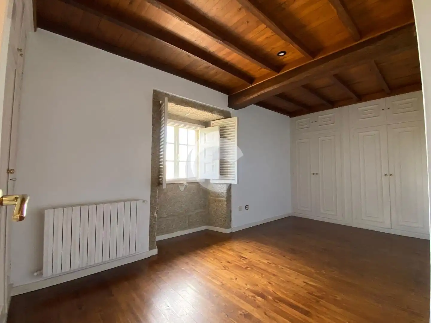 Sala d'estar de Casa o xalet en venda en San Cibrao das Viñas amb Calefacció, Jardí privat i Parquet