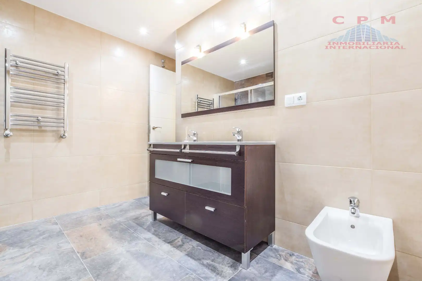 Baño de Piso en venta en Madrid con Aire acondicionado, Calefacción y Parquet