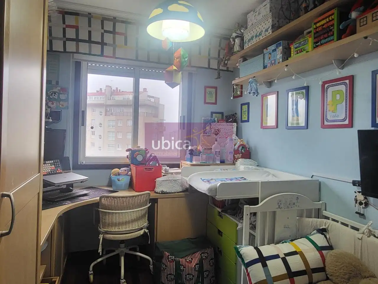 Habitación de Piso en venta en Vigo  con Calefacción, Parquet y Trastero
