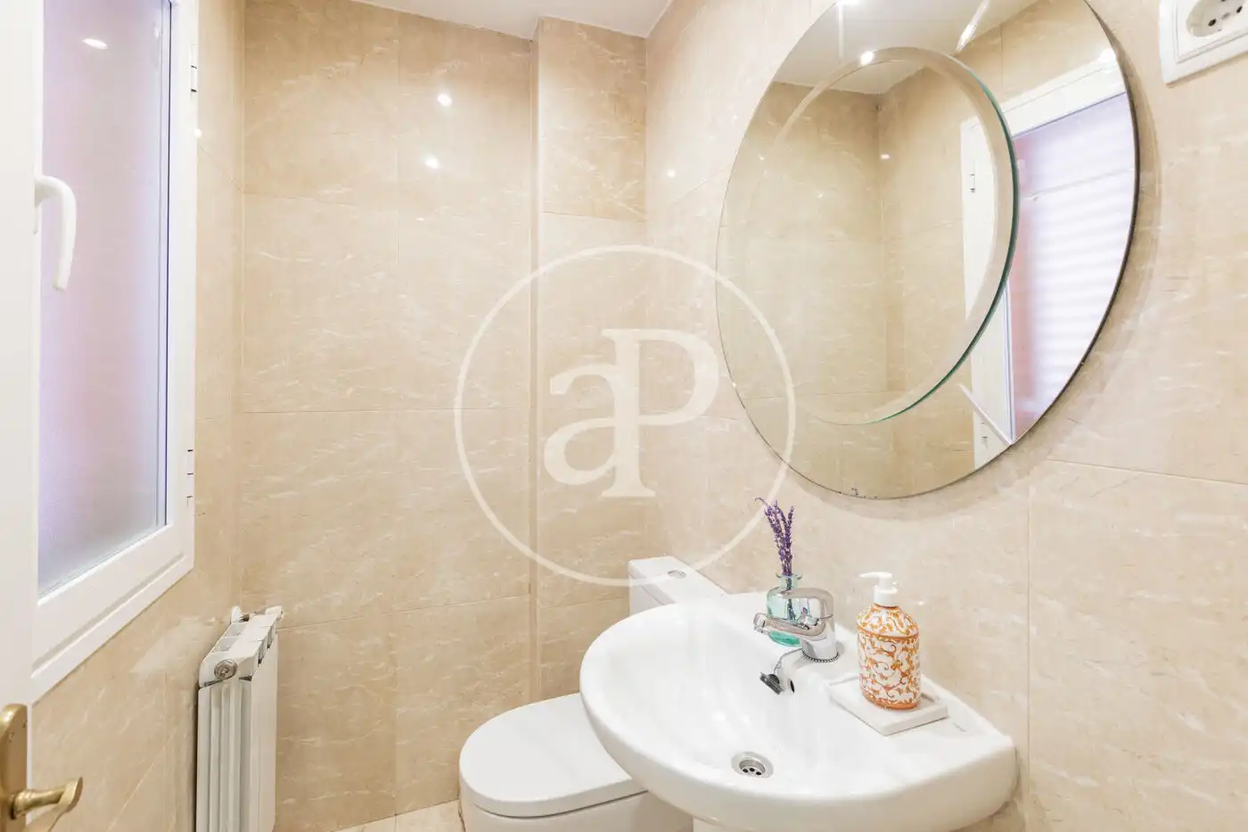 Baño de Casa adosada en venta en Club de Campo con Aire acondicionado, Calefacción y Jardín privado