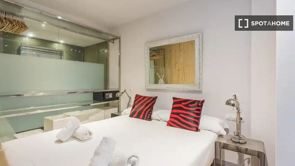 Habitació a Sant Gervasi- Galvany