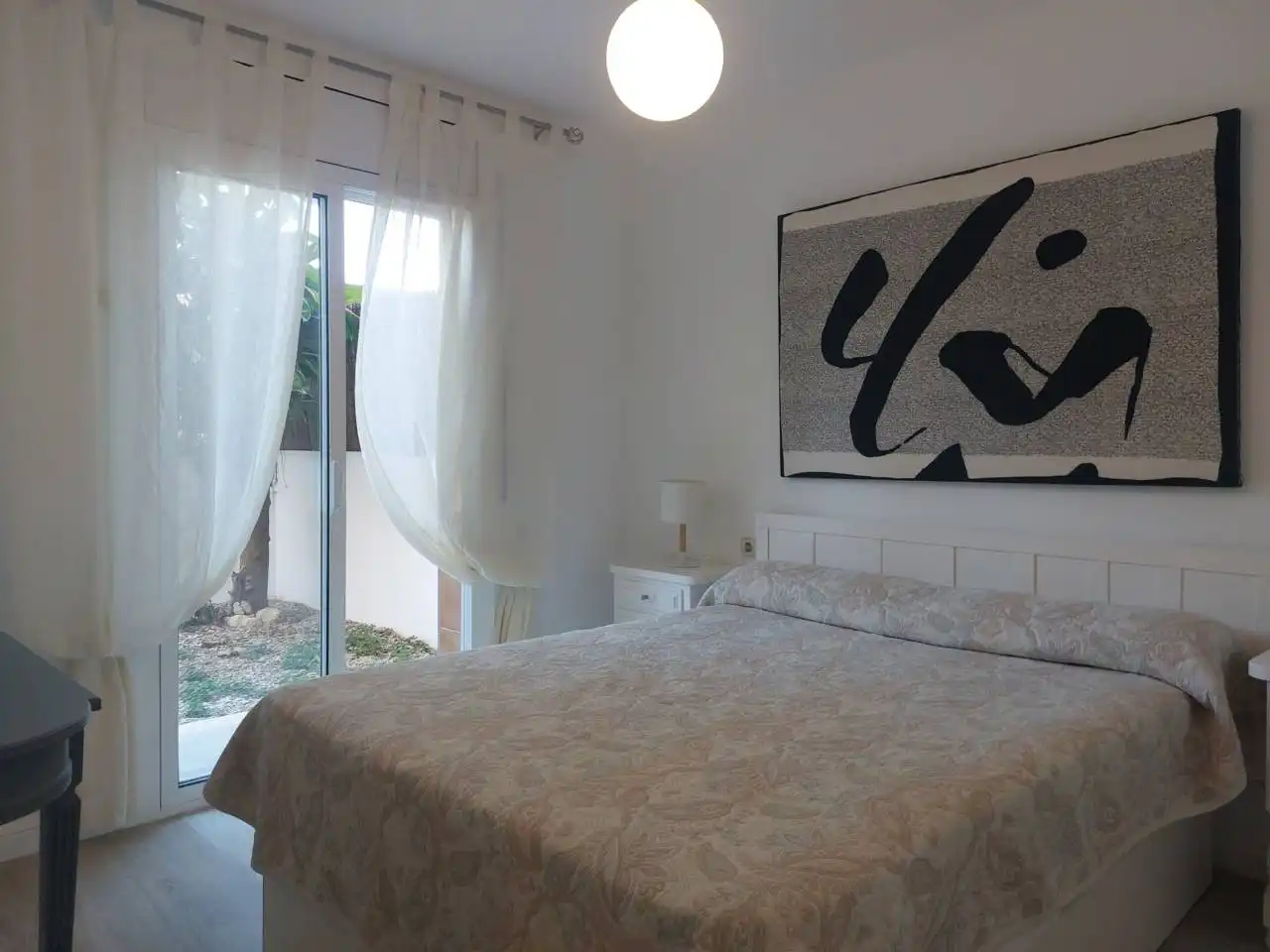 Bedroom of Flat for rent in Vilanova i la Geltrú  with Private garden, Terrace and Furnished
