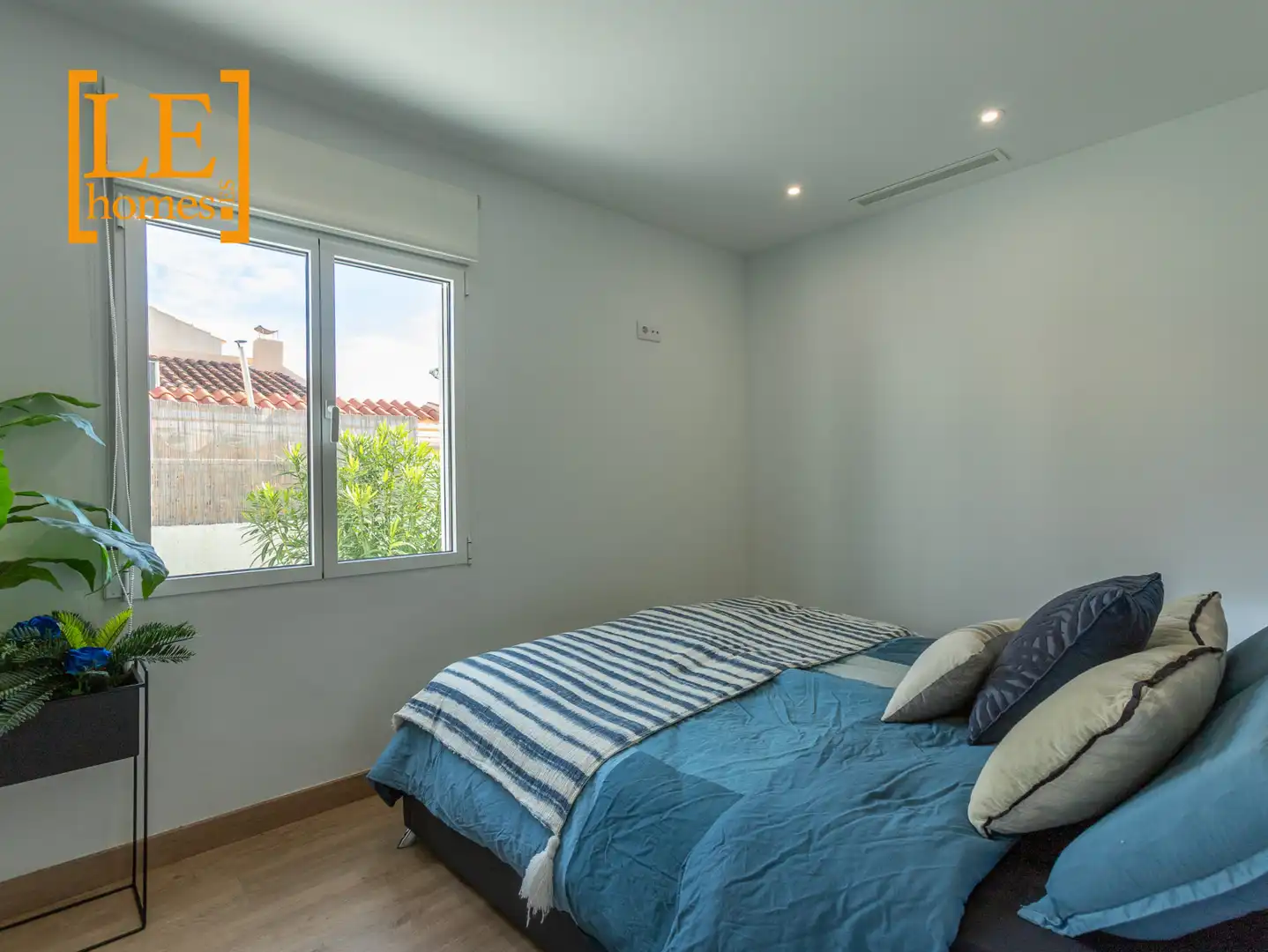 Habitación de Casa o chalet en venta en Torrevieja con Aire acondicionado, Calefacción y Jardín privado