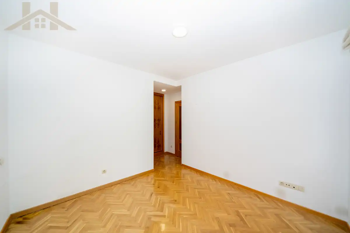 Pis en venda en El Escorial amb Calefacció, Parquet i Terrassa