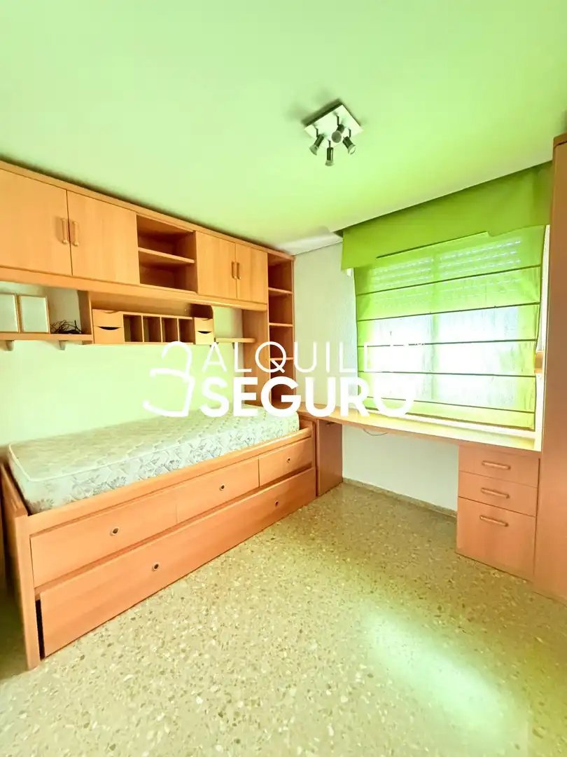 Habitación de Piso de alquiler en Vila-real con Aire acondicionado, Calefacción y Amueblado