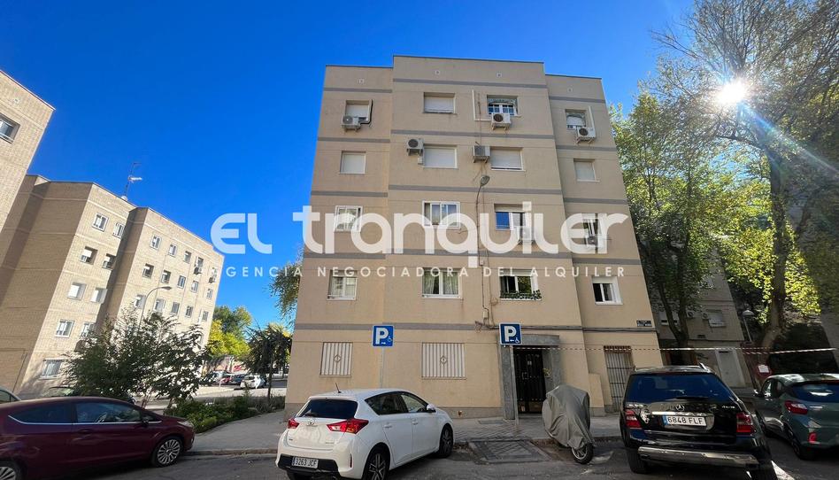 Foto 1 de Piso de alquiler en Calle Velez Rubio, Apóstol Santiago, Madrid