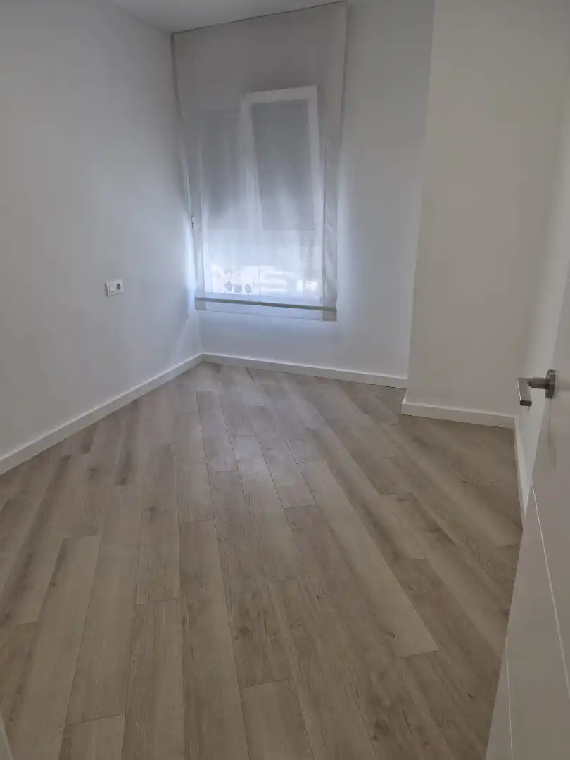 Bedroom of Flat for rent in Valencia  with Air Conditioner, Heating and Parquet flooring