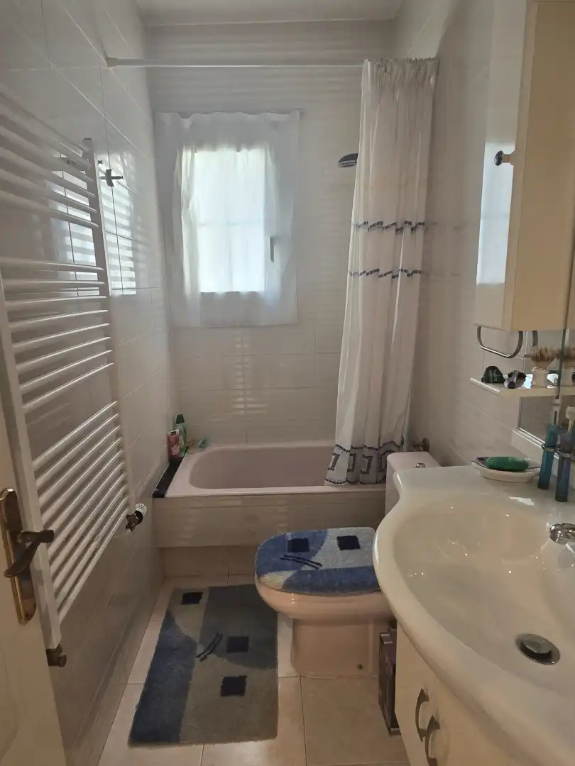 Baño de Ático en venta en Vilanova i la Geltrú con Terraza