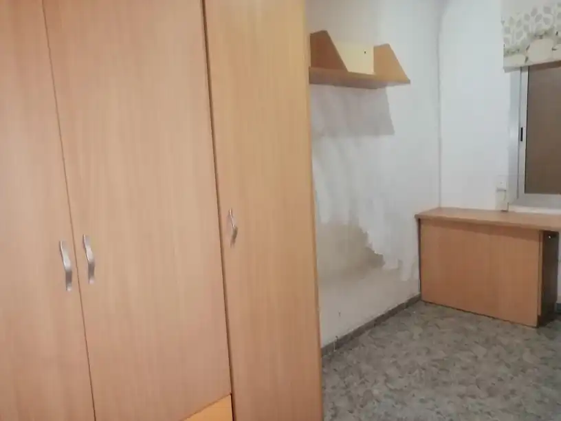Habitación de Piso en venta en Barcelona con Calefacción, Balcón y Alarma