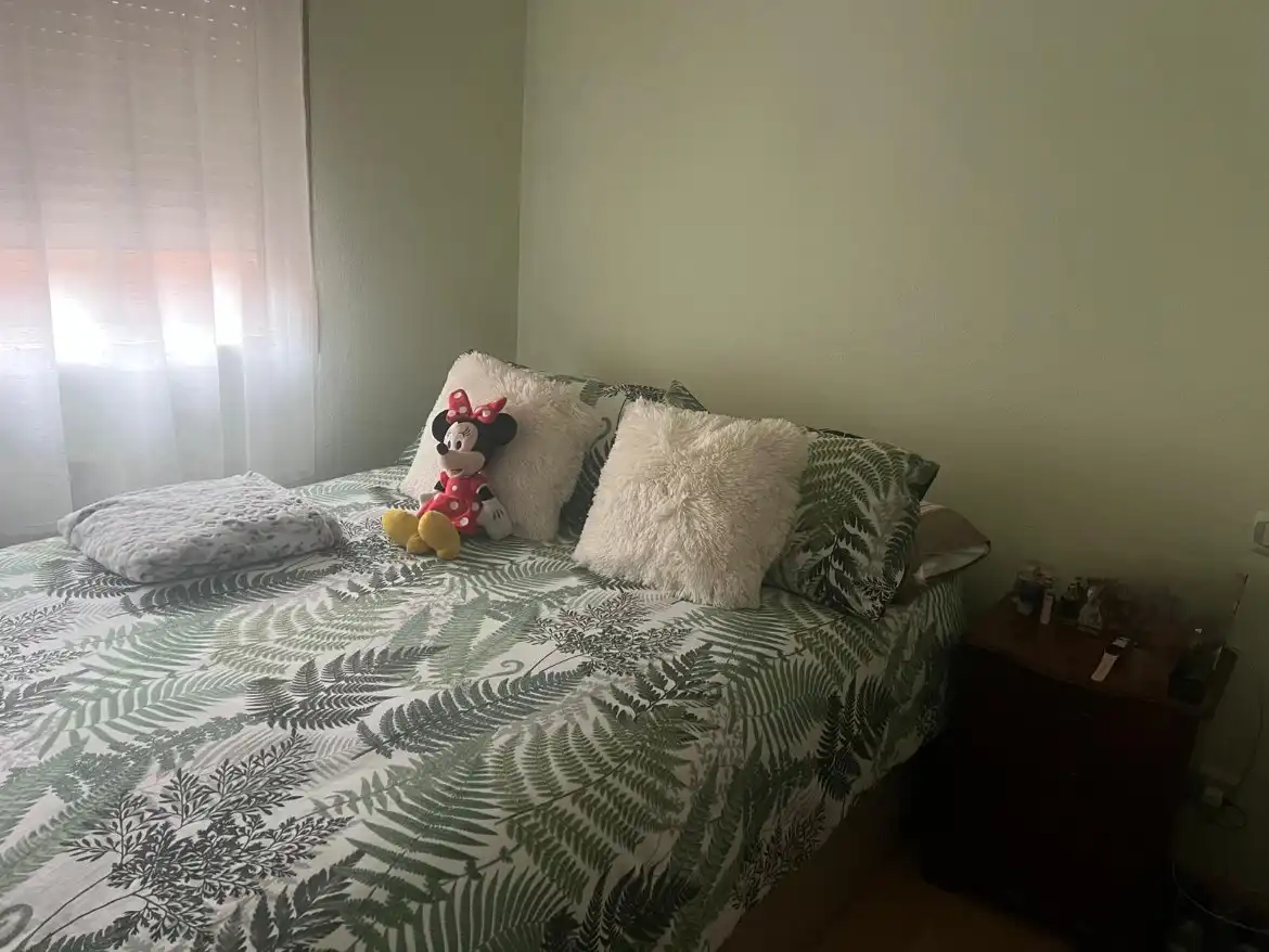 Habitación de Piso en venta en Madrid con Calefacción, Trastero y Balcón
