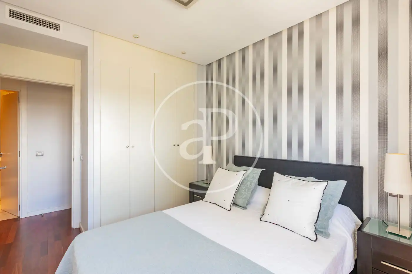 Bedroom of Flat for sale in Madrid  with Air Conditioner, Heating and Private garden