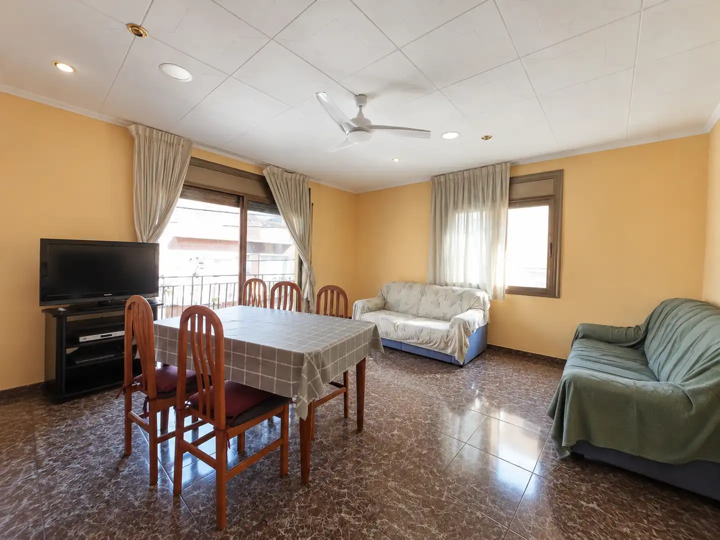Dining room of Flat for sale in Sabadell  with Heating, Furnished and Oven