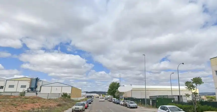 Nave industrielle à vendre à Reyes Católicos - Paseo San Antonio, imagen 4