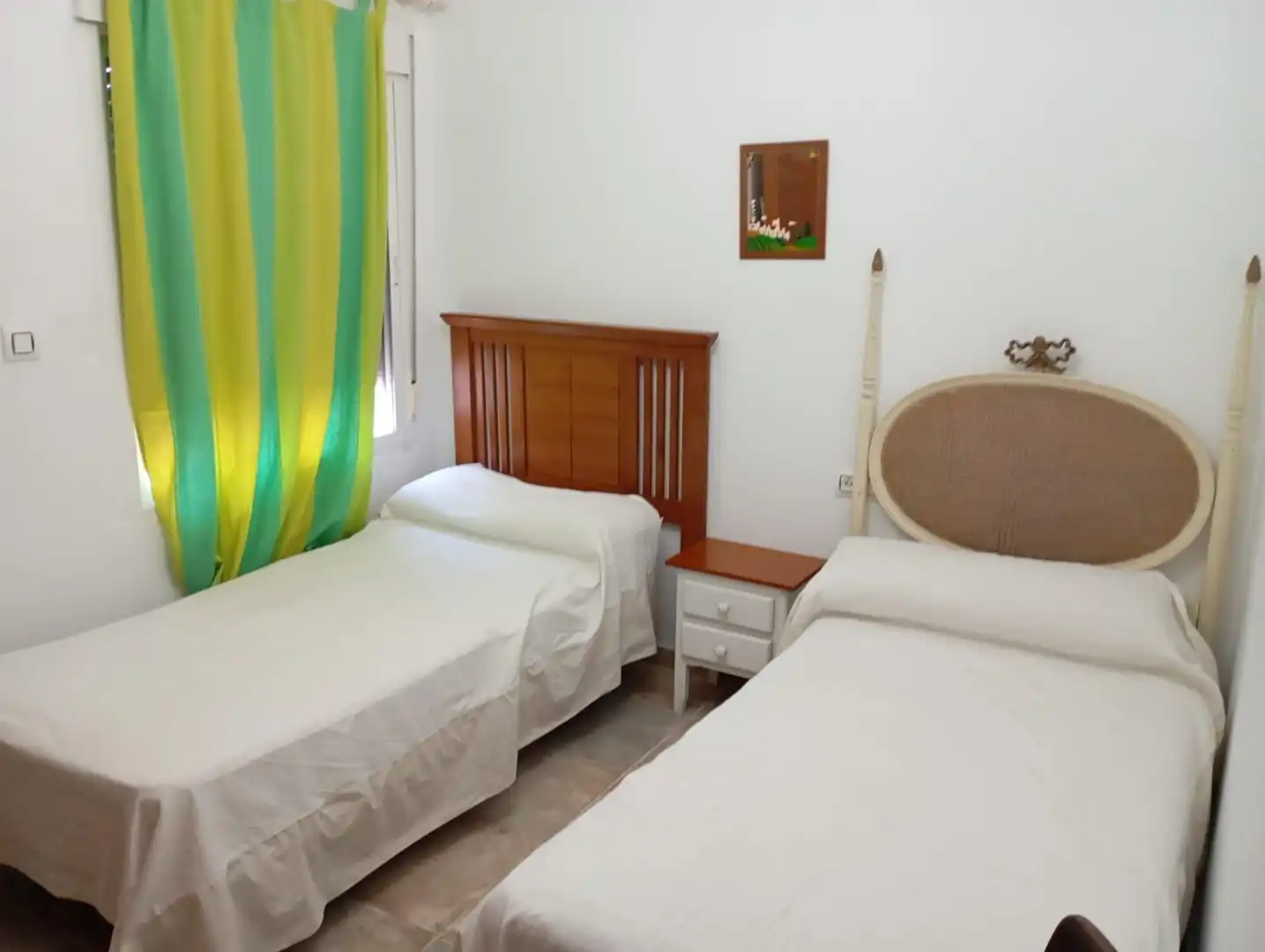 Habitación de Casa o chalet en venta en Chiclana de la Frontera con Jardín privado y Piscina comunitaria