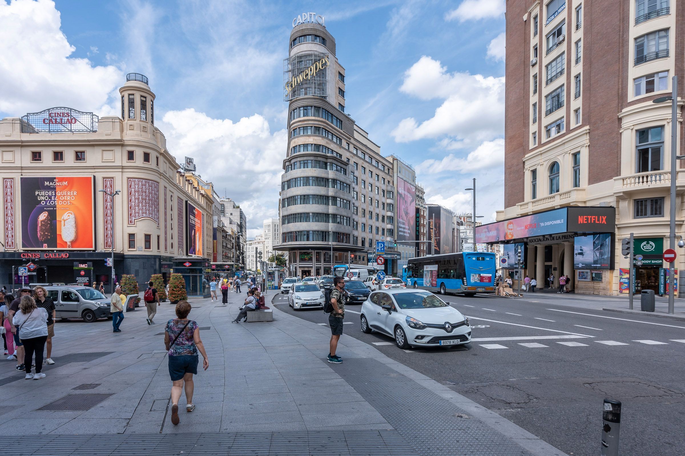 Exterior view of Flat for sale in  Madrid Capital  with Air Conditioner, Heating and Furnished