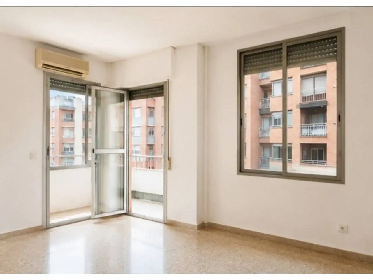 Habitación de Piso de alquiler en Alcoy / Alcoi con Aire acondicionado y Balcón