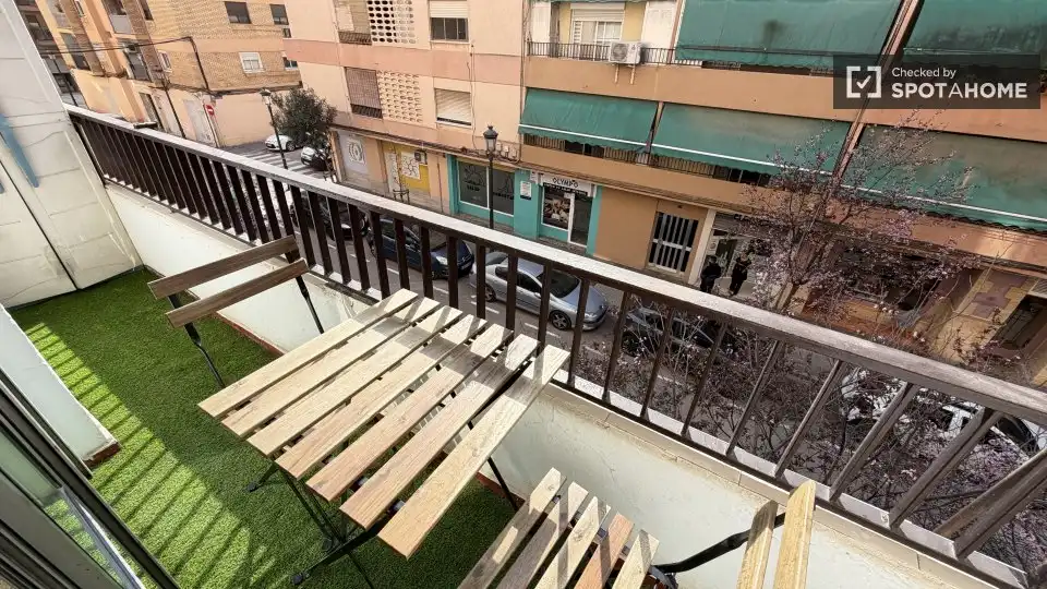 Terraza de Piso de alquiler en Valencia con Aire acondicionado, Calefacción y Amueblado