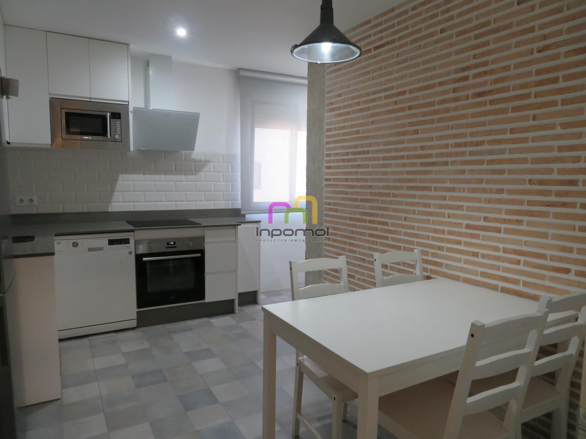 Kitchen of Flat to rent in Badajoz Capital  with Air Conditioner, Heating and Parquet flooring