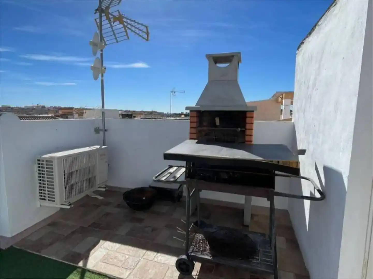 Terrassa de Dúplex en venda en Torrevieja amb Traster, Piscina i Moblat