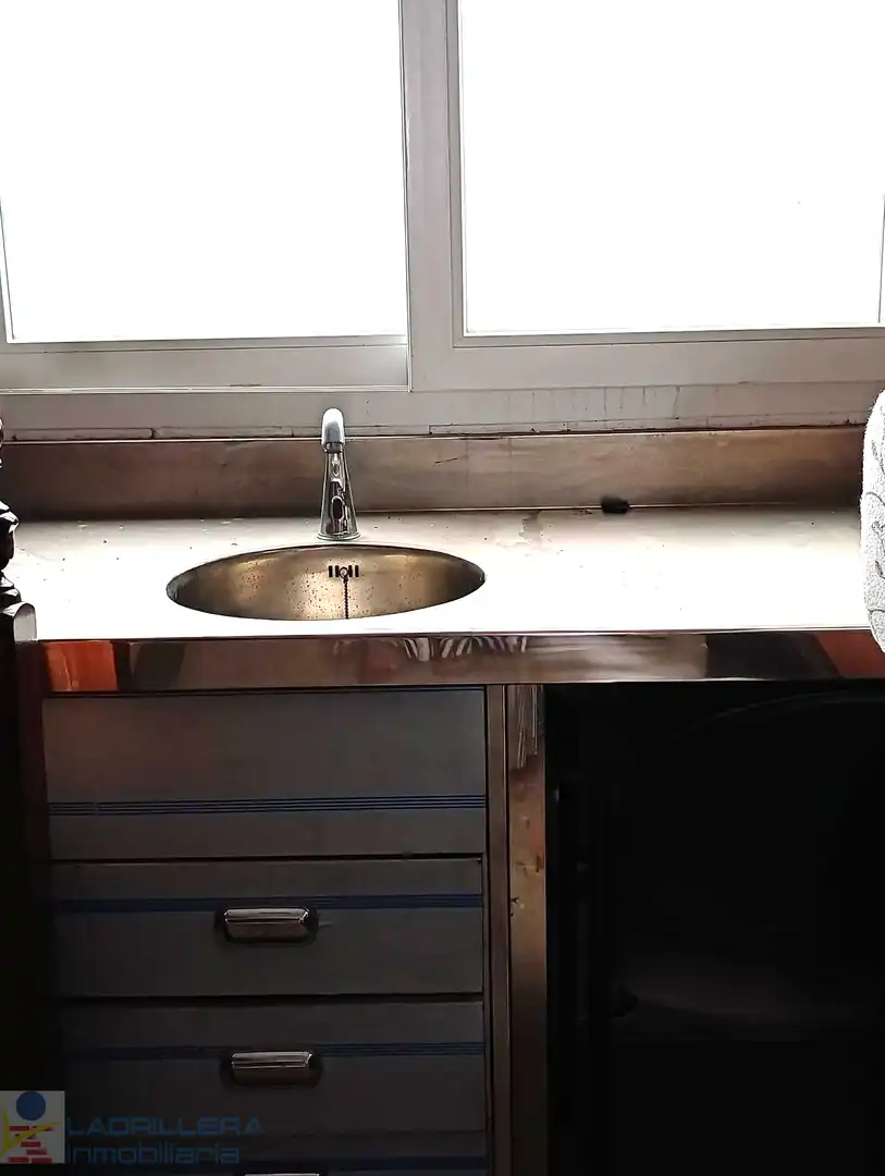 Cocina de Local en venta en San Fernando con Aire acondicionado