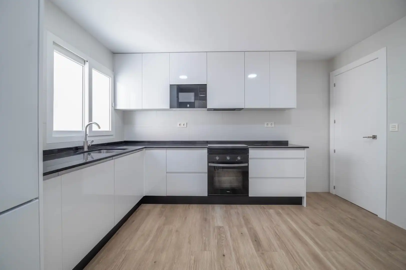Kitchen of Attic for sale in Granada  with Air Conditioner, Heating and Private garden