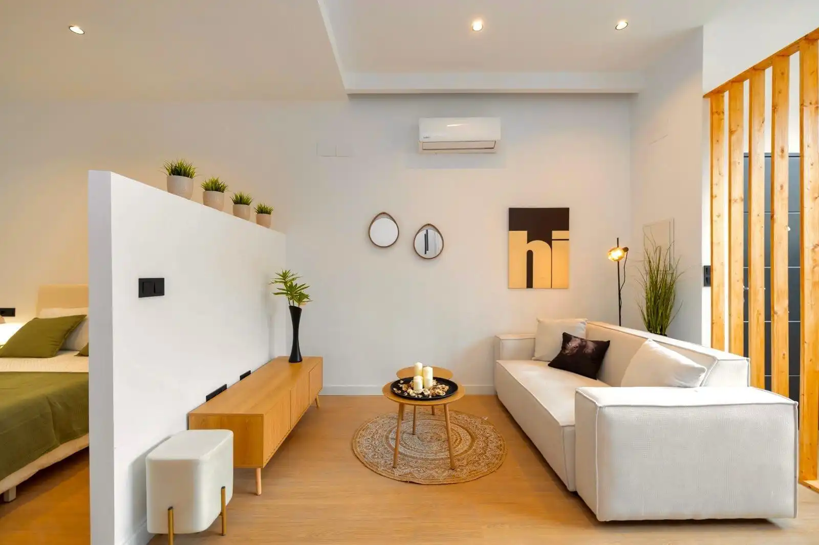 Sala d'estar de Apartament en venda en Granada amb Aire condicionat, Calefacció i Moblat