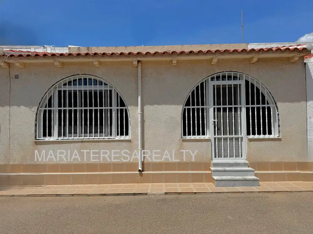 Exterior view of Houses for sale in Los Alcázares  with Air Conditioner, Terrace and Furnished