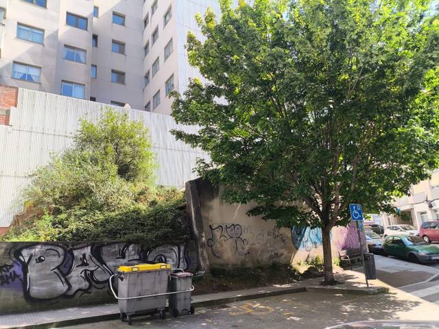 Terreno residencial en Venta en Calle de la Cerca en Los Castros - Castrillón