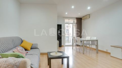 Foto 4 von Wohnung zum Verkauf in Calle Corsega, El Camp de l'Arpa del Clot, Barcelona Capital