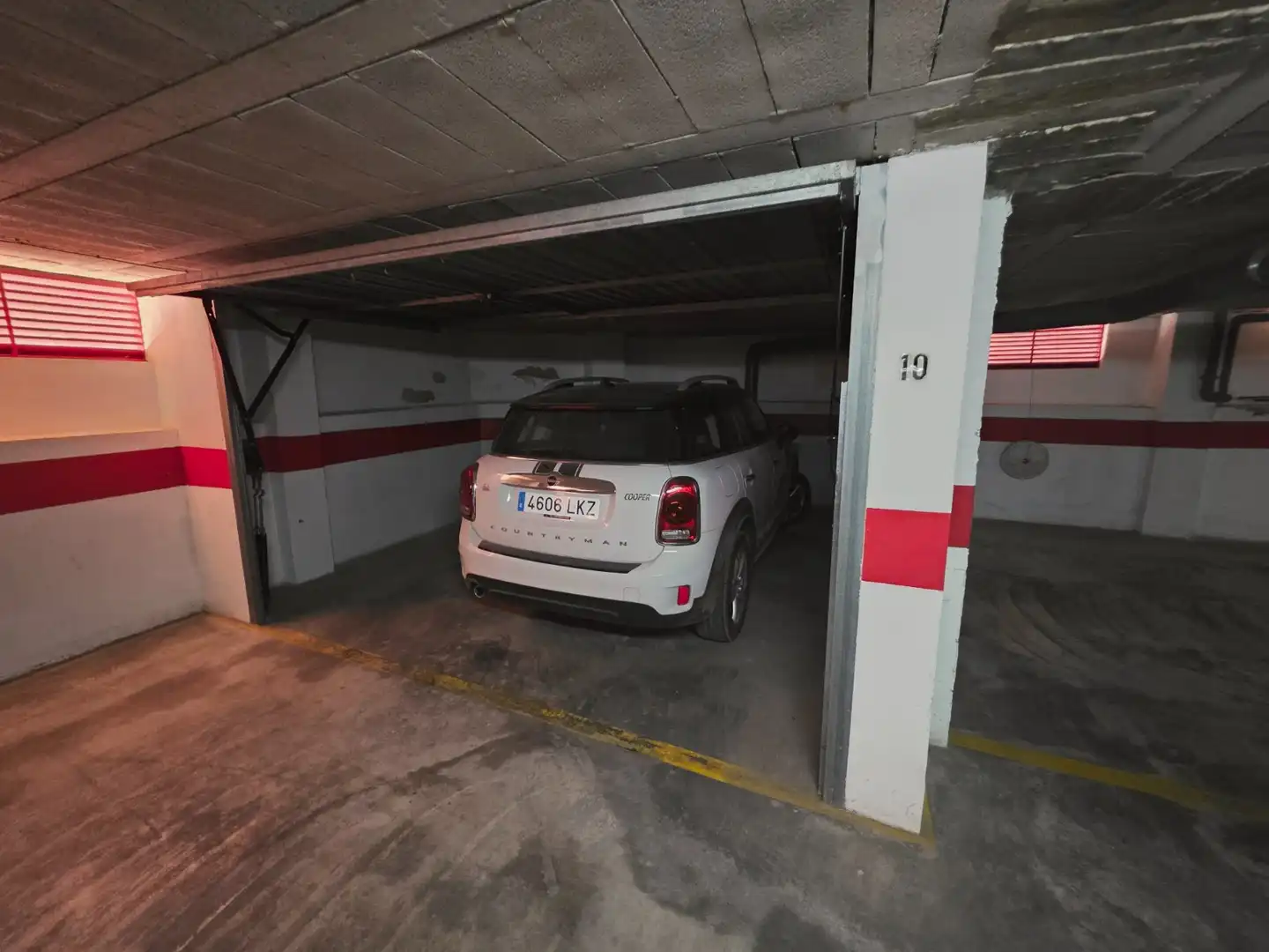 Parking de Piso de alquiler en Torrevieja con Terraza